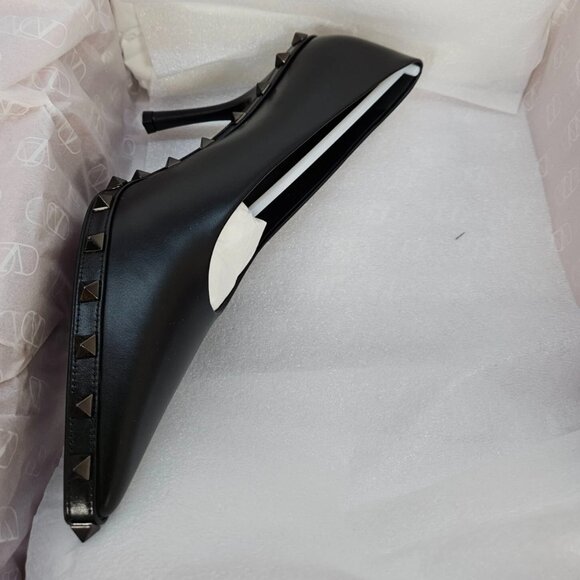 Valentino Garavani Women's Pointed Toe Rockstud Pumps - Picture 3 of 13